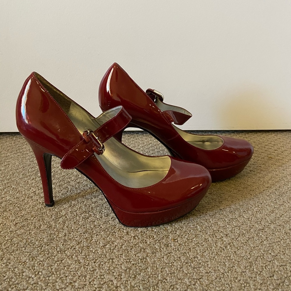 Red Guess platform (shorter) stilettos